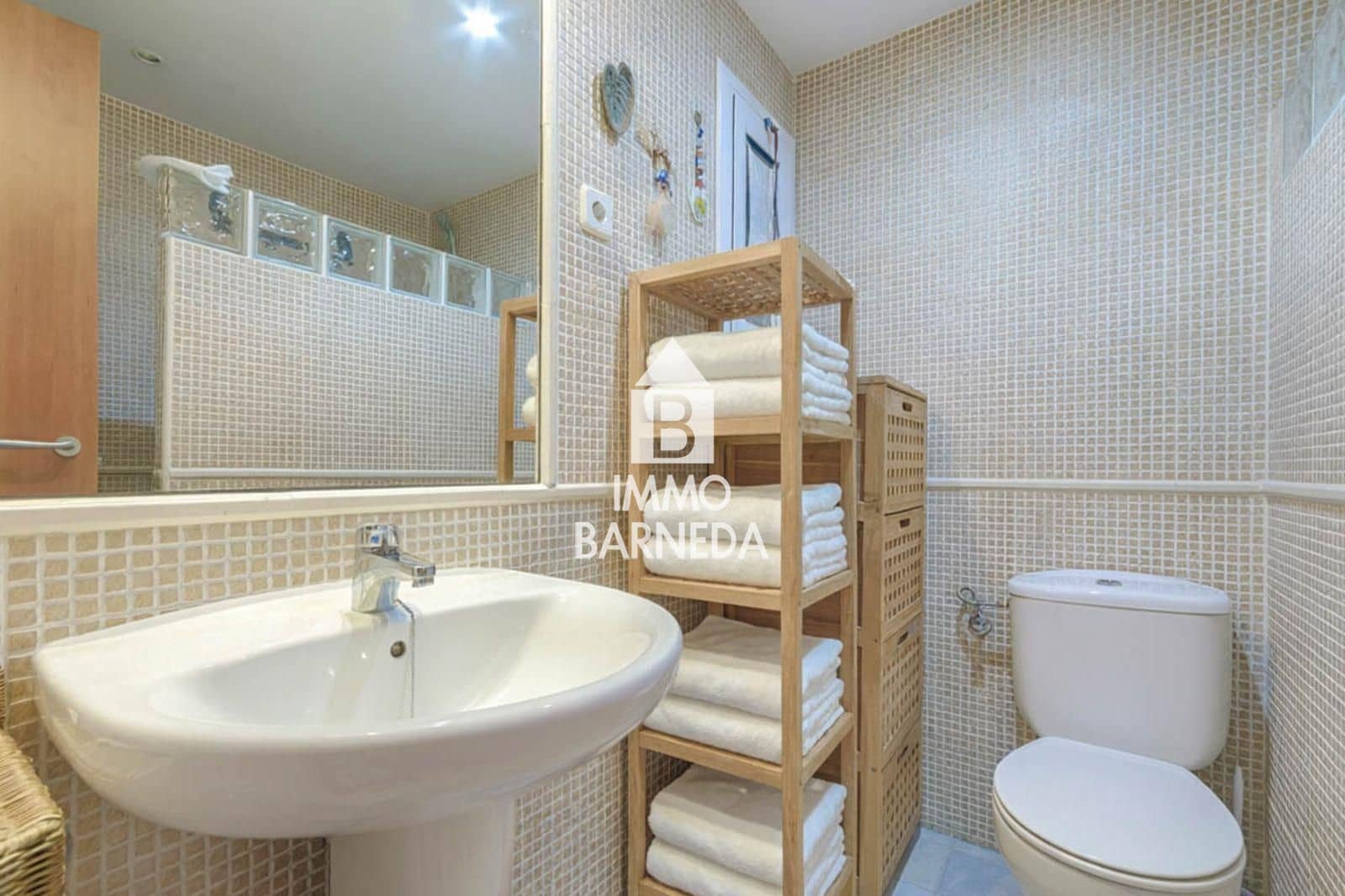 2 slaapkamer Flat te koop in Roses met zwembad - € 266.000 (Ref: 9778880)