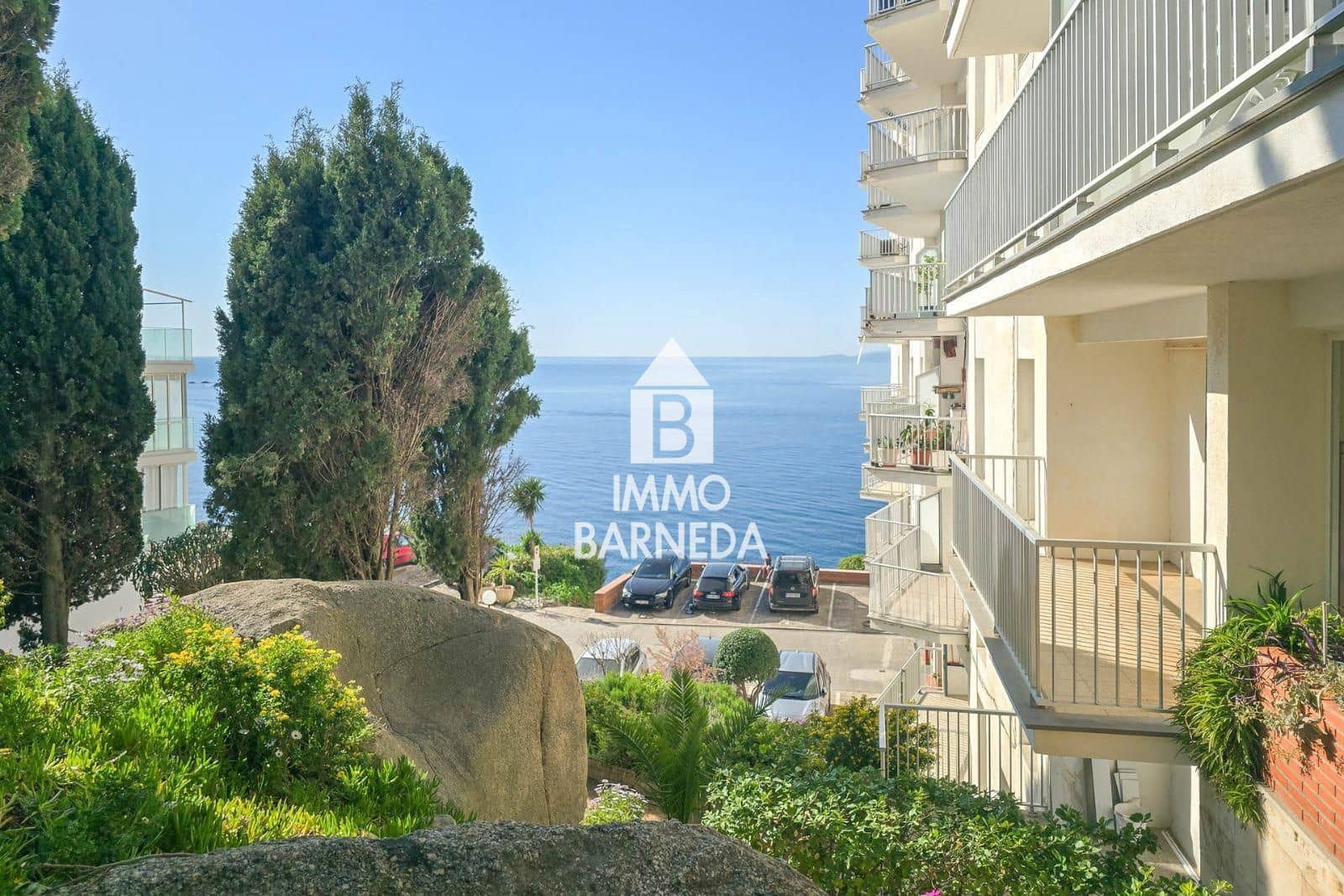 2 slaapkamer Flat te koop in Roses met zwembad - € 266.000 (Ref: 9778880)