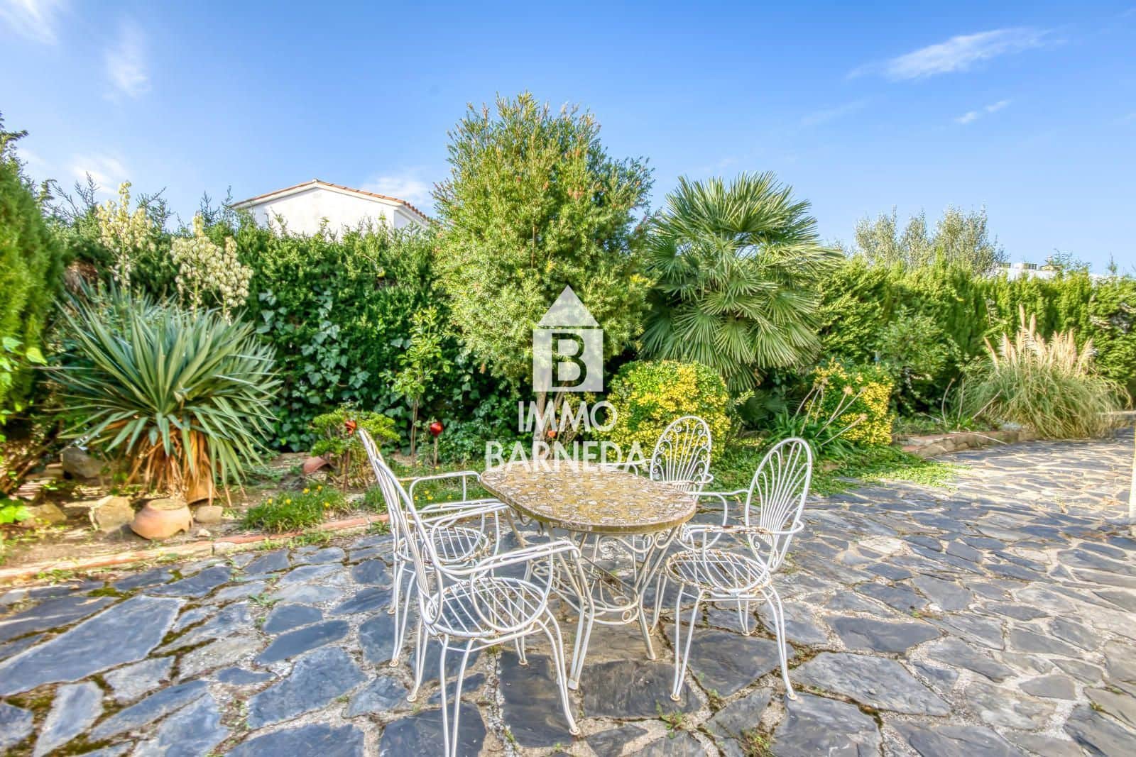 1 bedroom Flat for sale in Roses - € 119,000 (Ref: 9783479)