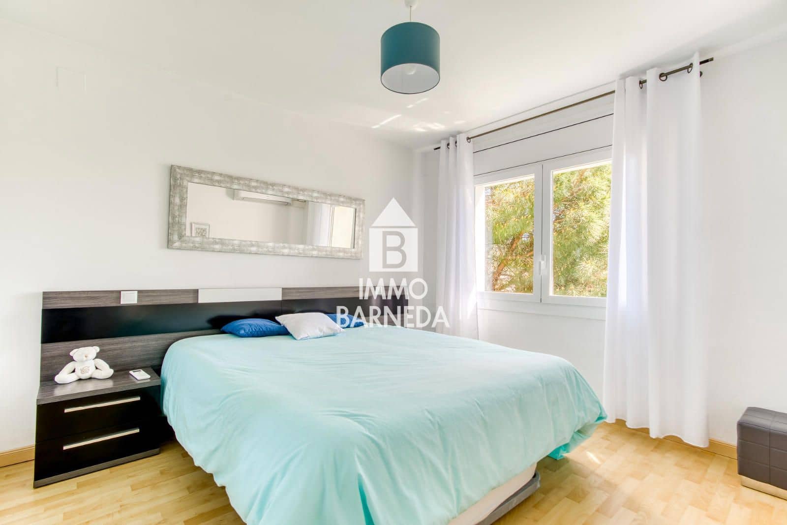 2 bedroom Flat for sale in Roses with garage - € 355,000 (Ref: 9787721)