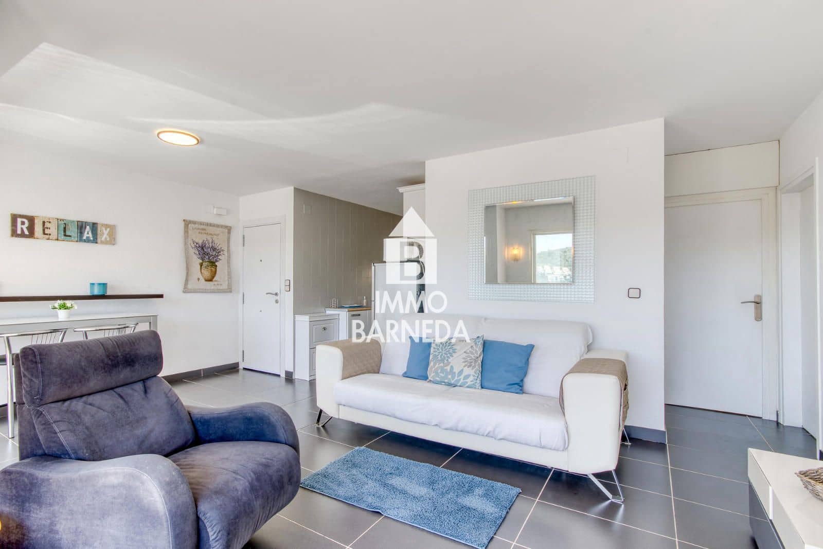 2 bedroom Flat for sale in Roses with garage - € 355,000 (Ref: 9787721)