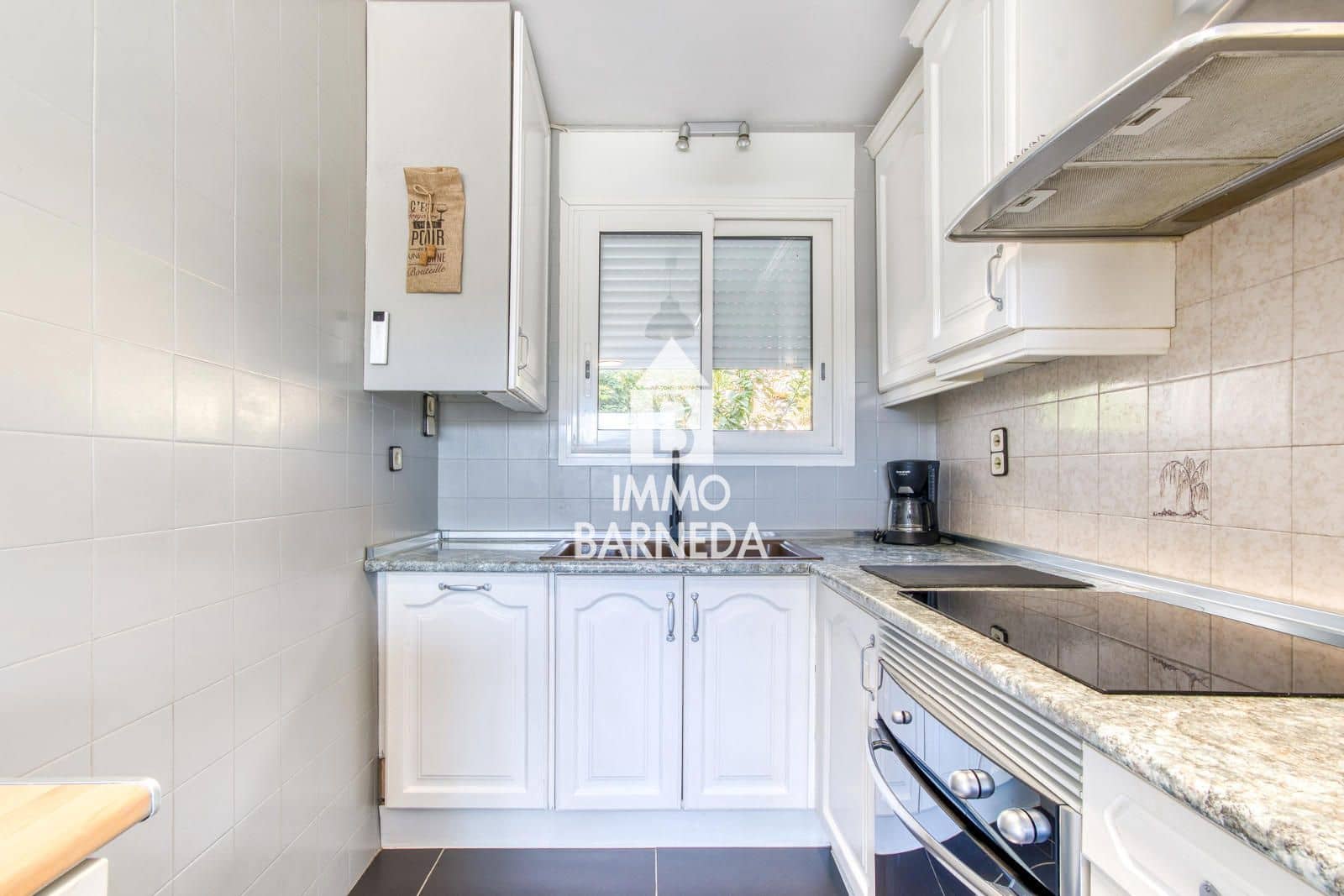 2 bedroom Flat for sale in Roses with garage - € 355,000 (Ref: 9787721)