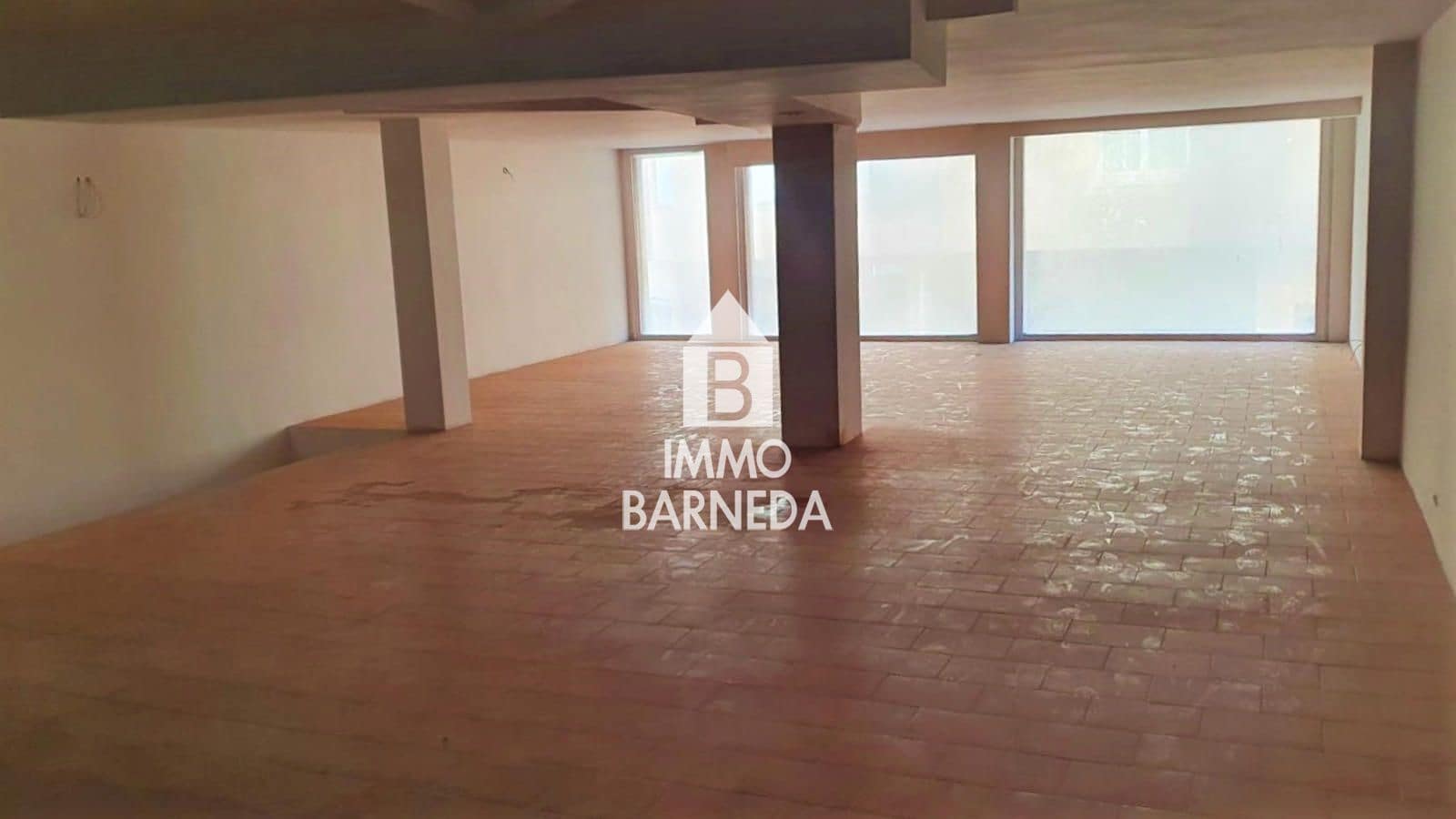 Kommersiell til salgs i Roses - € 105 000 (Ref: 9787722)