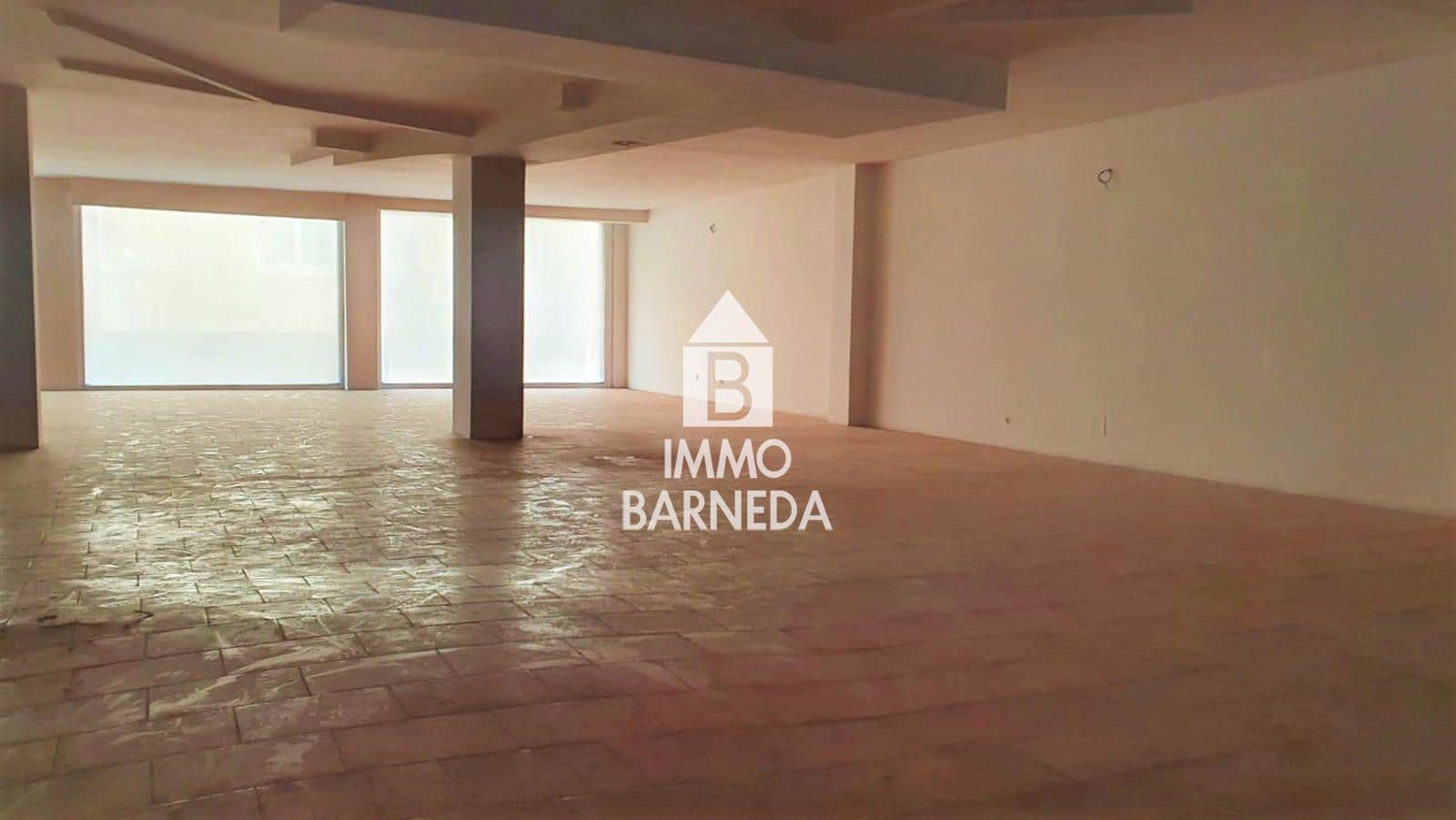 Kommersiell til salgs i Roses - € 105 000 (Ref: 9787722)