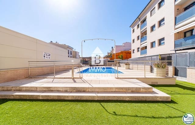 2 soveværelse Lejlighed til salg i Roses med swimmingpool garage - € 215.000 (Ref: 9793156)