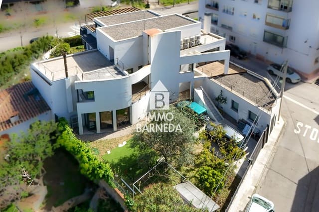 7 soveværelse Villa til salg i Llançà med garage - € 1.250.000 (Ref: 9795069)