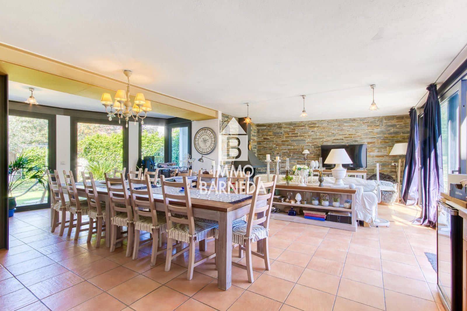 7 bedroom Villa for sale in Llanca with garage - € 1,250,000 (Ref: 9795069)