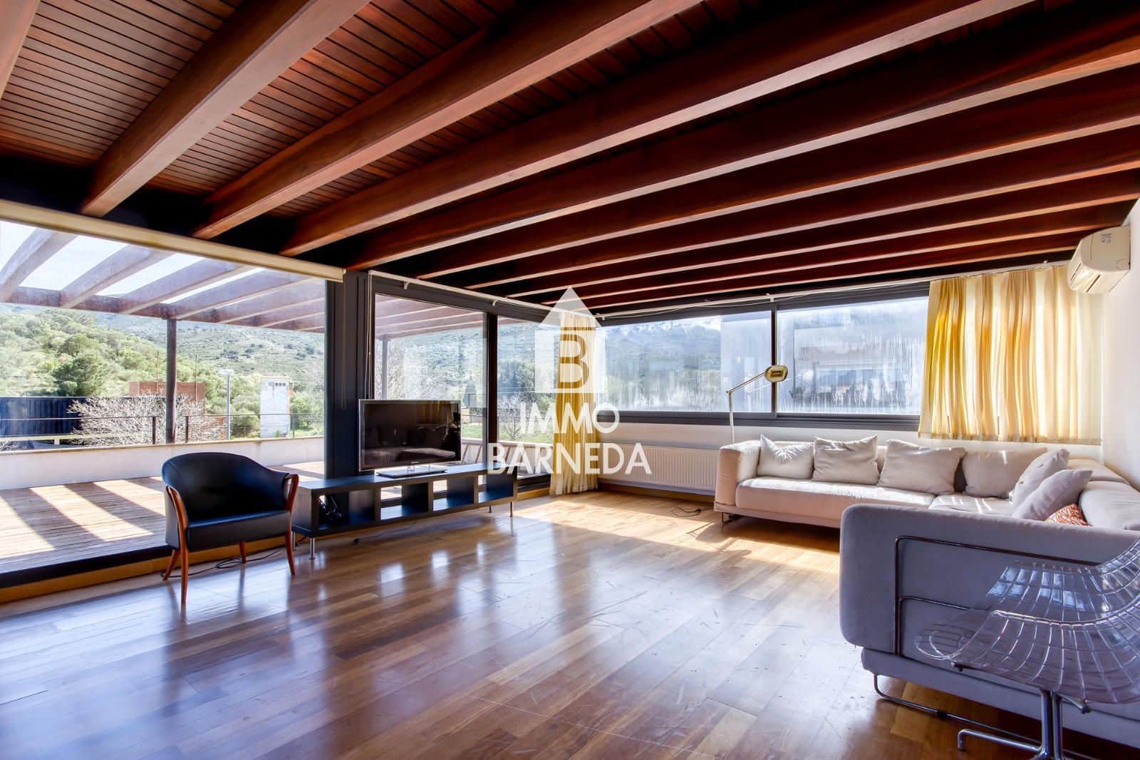 7 bedroom Villa for sale in Llanca with garage - € 1,250,000 (Ref: 9795069)