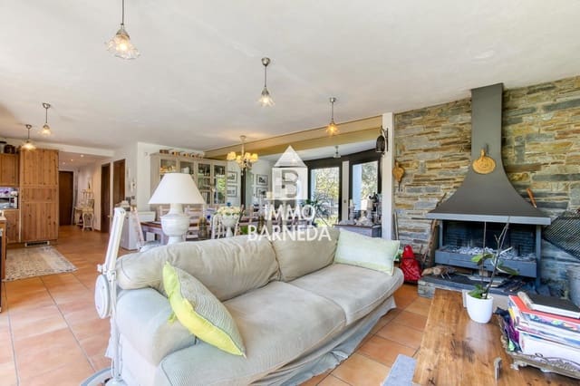 7 soveværelse Villa til salg i Llançà med garage - € 1.250.000 (Ref: 9795069)