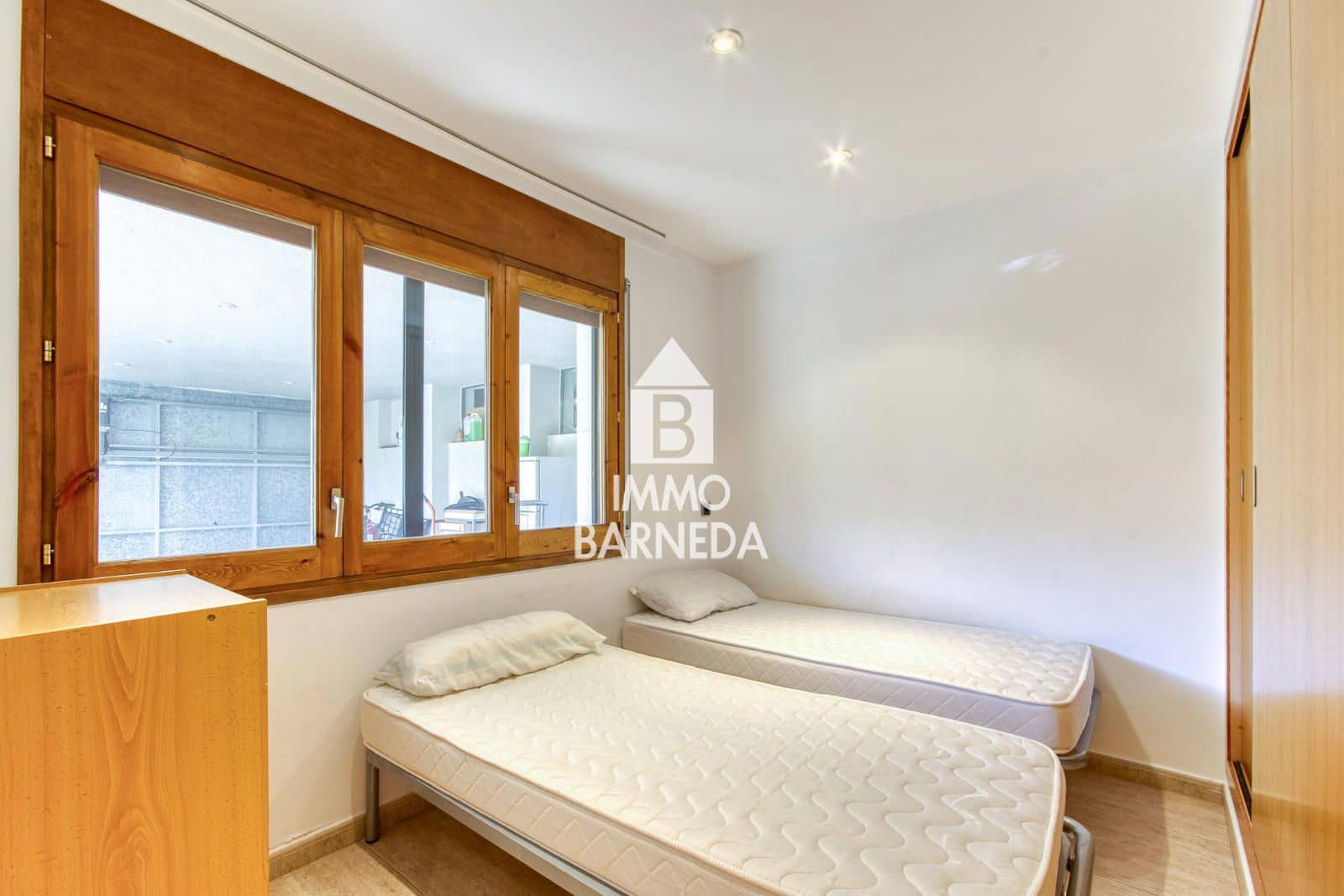 7 bedroom Villa for sale in Llanca with garage - € 1,250,000 (Ref: 9795069)