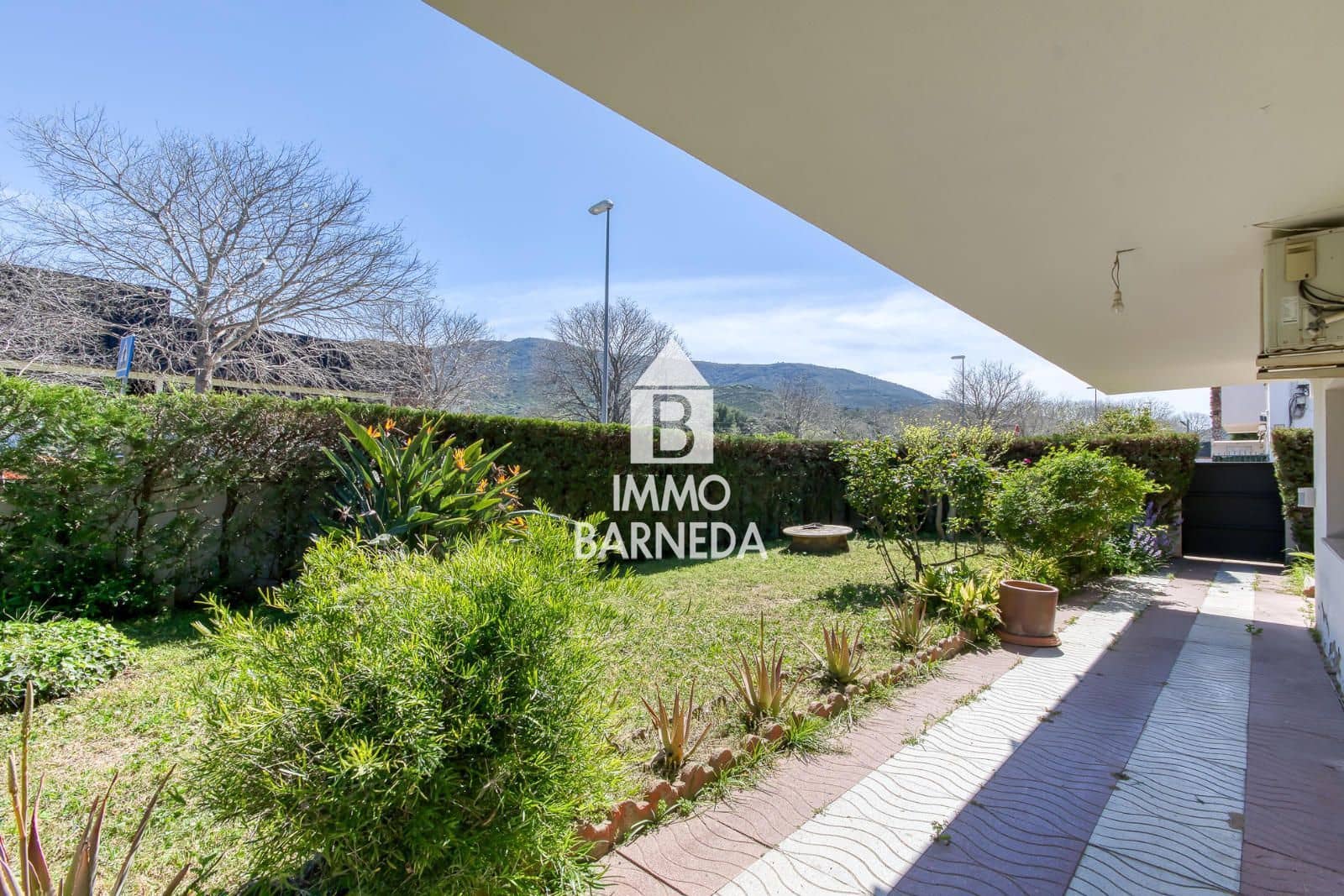 7 bedroom Villa for sale in Llanca with garage - € 1,250,000 (Ref: 9795069)