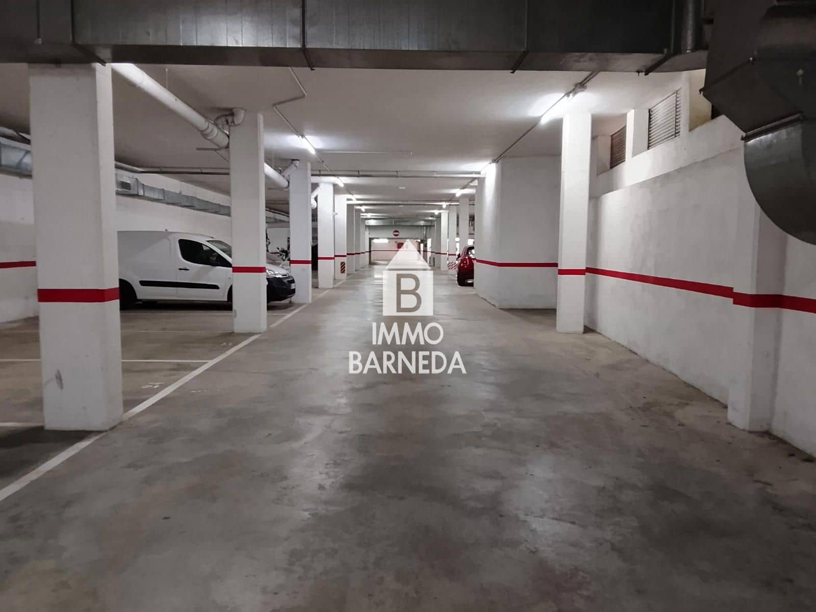 Garage à vendre à Roses - 29 500 € (Ref: 9799923)