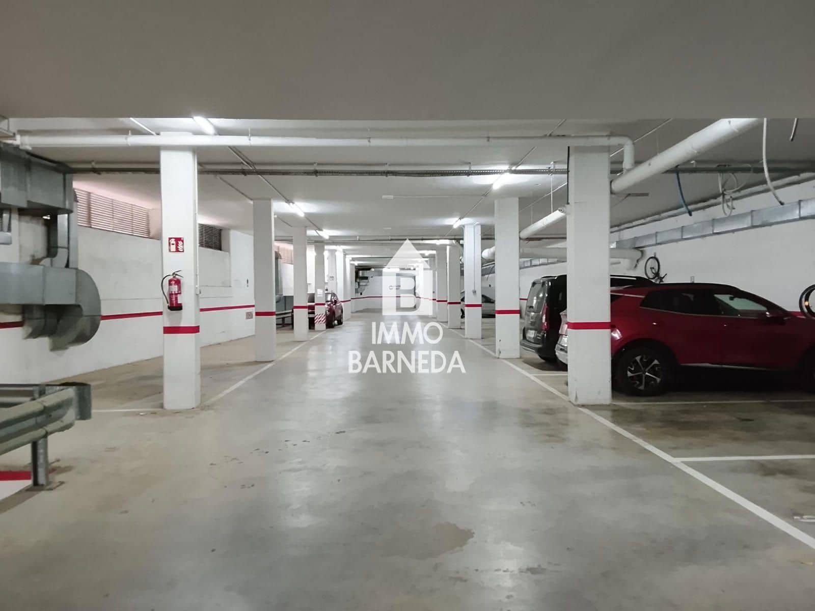 Garage à vendre à Roses - 29 500 € (Ref: 9799923)