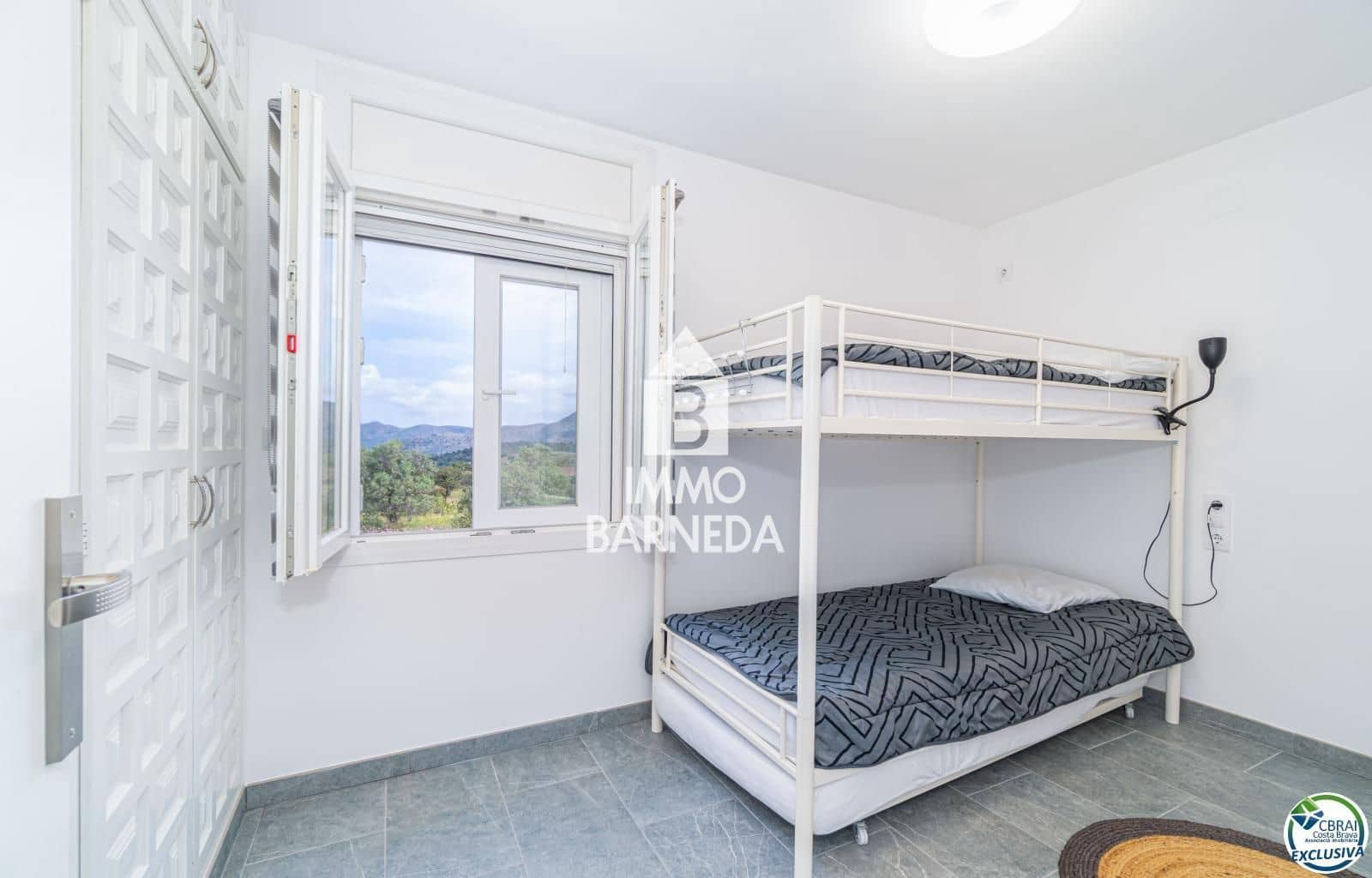 2 sovrum Villa till salu i Roses med garage - 299 000 € (Ref: 9814608)