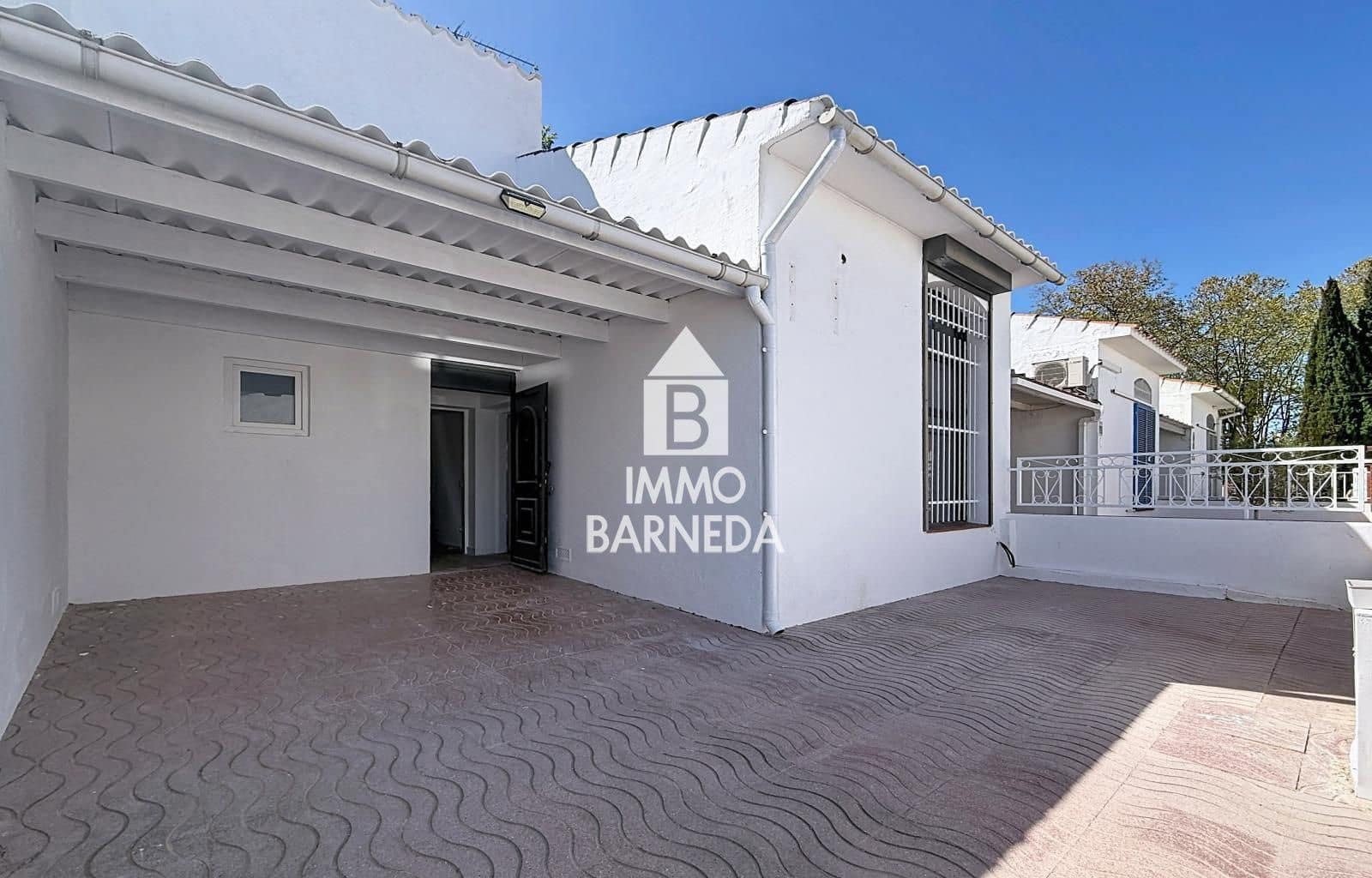 3 bedroom Villa for sale in Empuriabrava - € 299,000 (Ref: 9821485)