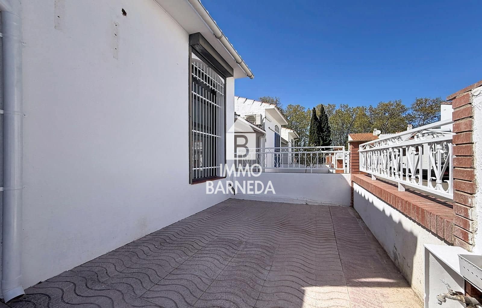 3 bedroom Villa for sale in Empuriabrava - € 299,000 (Ref: 9821485)