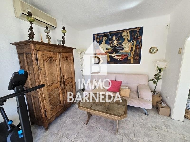 2 bedroom Villa for sale in Empuriabrava with pool garage - € 495,000 (Ref: 9825711)