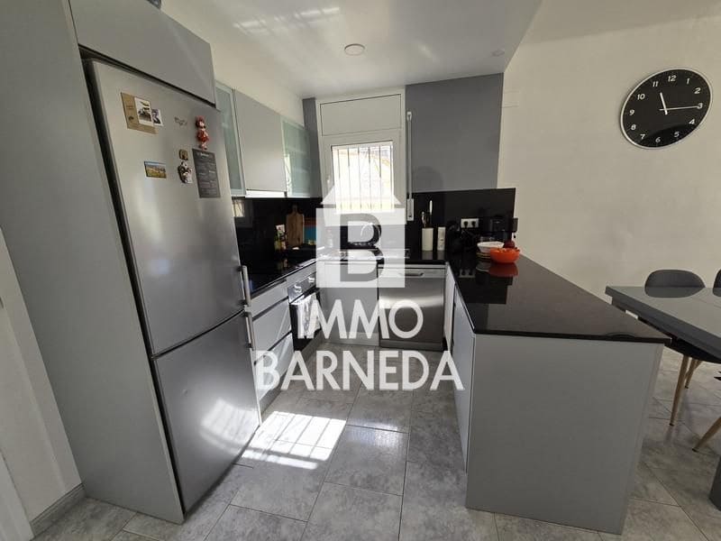 2 bedroom Villa for sale in Empuriabrava with pool garage - € 495,000 (Ref: 9825711)