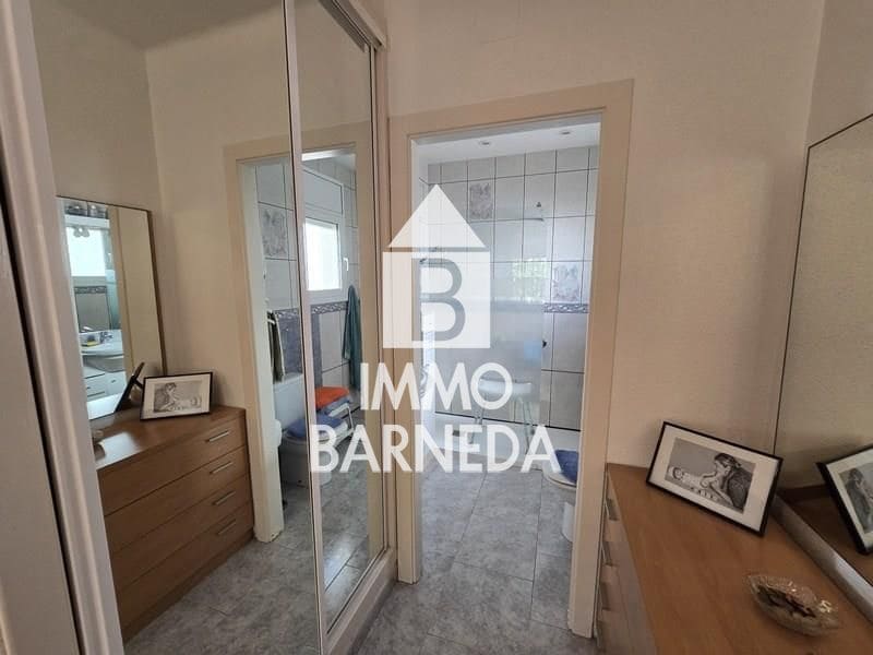 2 bedroom Villa for sale in Empuriabrava with pool garage - € 495,000 (Ref: 9825711)