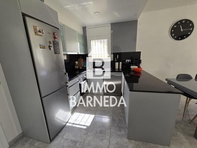 2 makuuhuone Huvila myytävänä paikassa Empuriabrava, Castelló d'Empúries mukana uima-altaan 
autotalli - 495 000 € (Ref: 9825711)