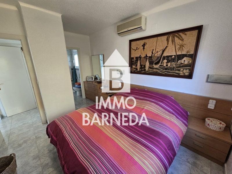 2 bedroom Villa for sale in Empuriabrava with pool garage - € 495,000 (Ref: 9825711)
