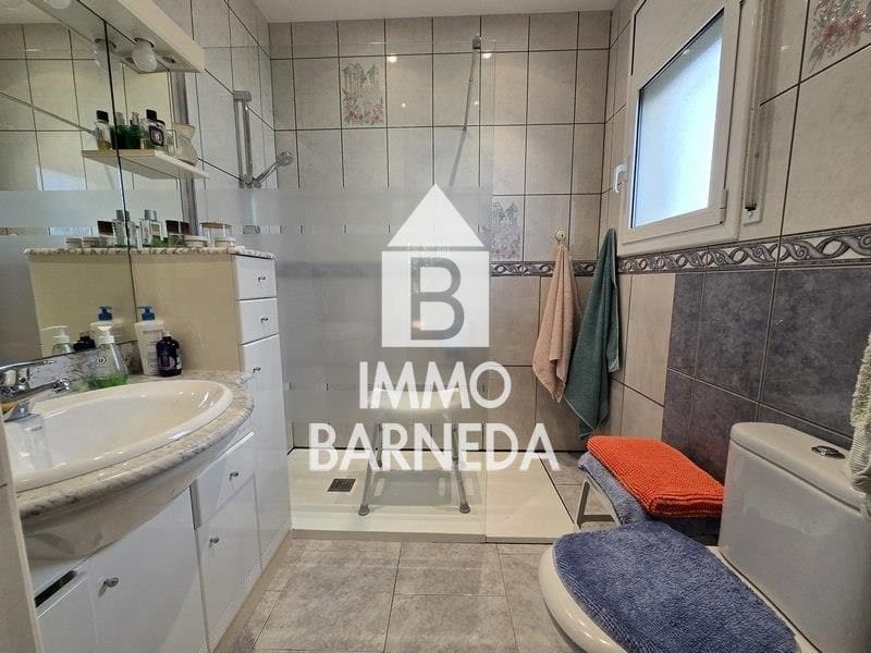 2 bedroom Villa for sale in Empuriabrava with pool garage - € 495,000 (Ref: 9825711)