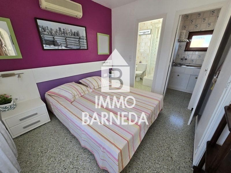 2 bedroom Villa for sale in Empuriabrava with pool garage - € 495,000 (Ref: 9825711)