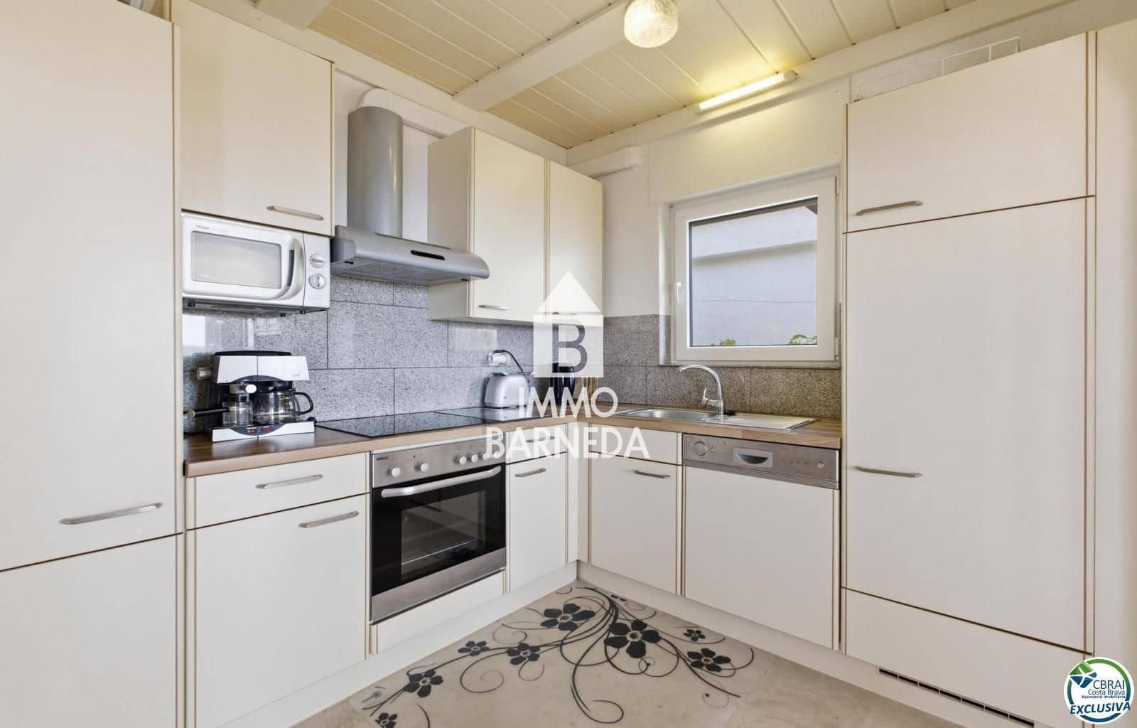 2 soveværelse Villa til salg i El Mas Fumats med garage - € 359.000 (Ref: 9829430)