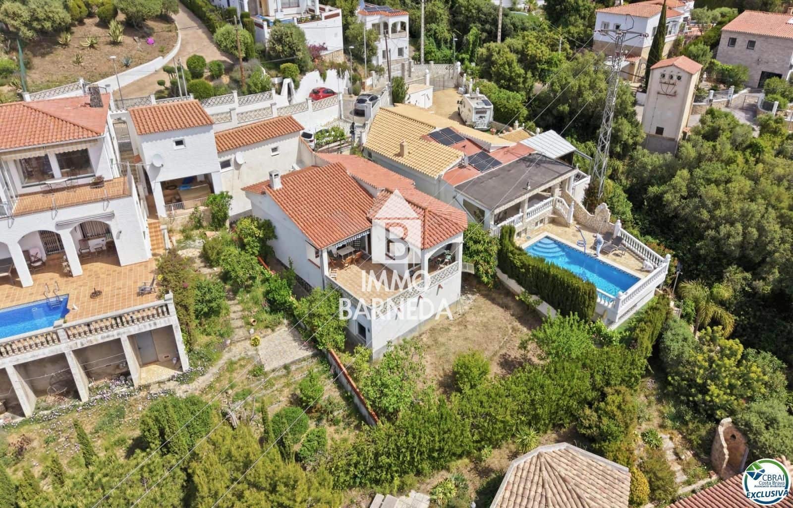 2 soveværelse Villa til salg i El Mas Fumats med garage - € 359.000 (Ref: 9829430)
