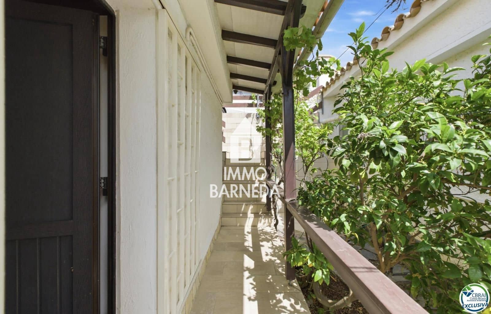 2 soveværelse Villa til salg i El Mas Fumats med garage - € 359.000 (Ref: 9829430)