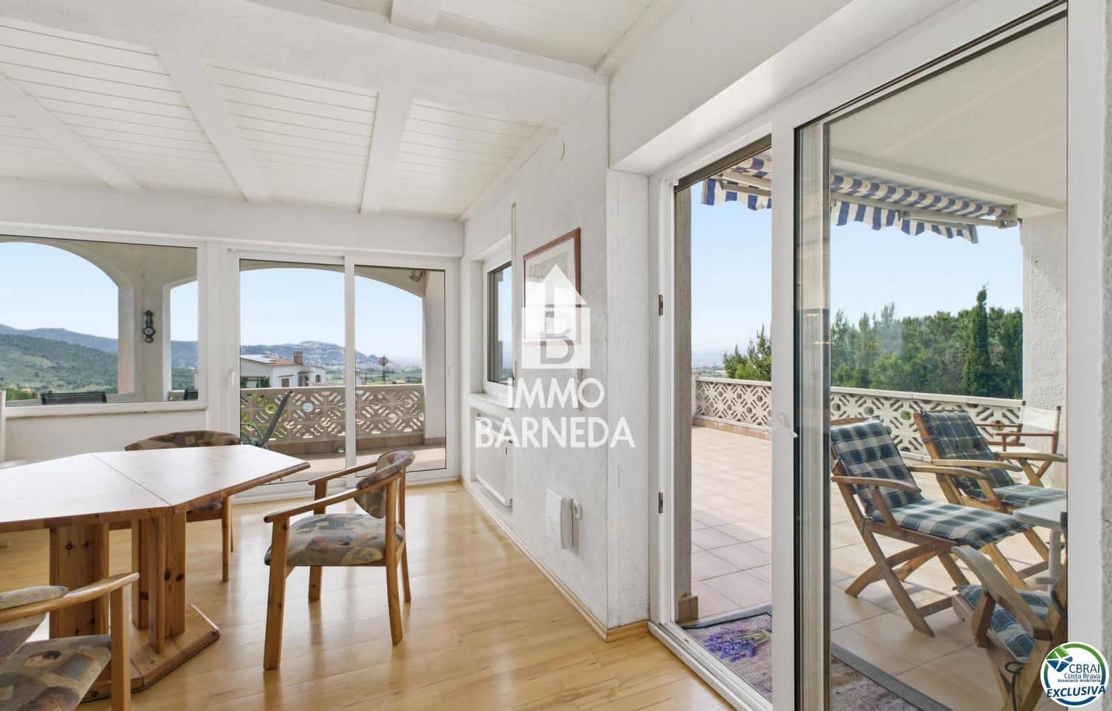 2 soveværelse Villa til salg i El Mas Fumats med garage - € 359.000 (Ref: 9829430)