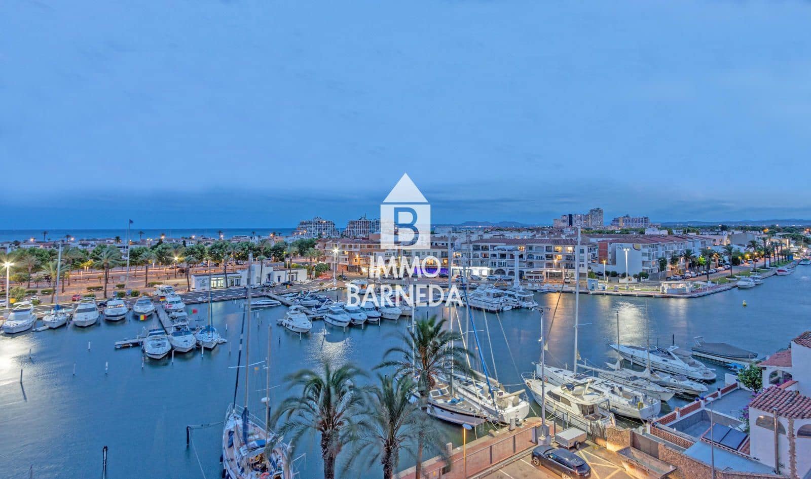 2 slaapkamer Flat te koop in Empuriabrava met garage - € 325.000 (Ref: 9838410)