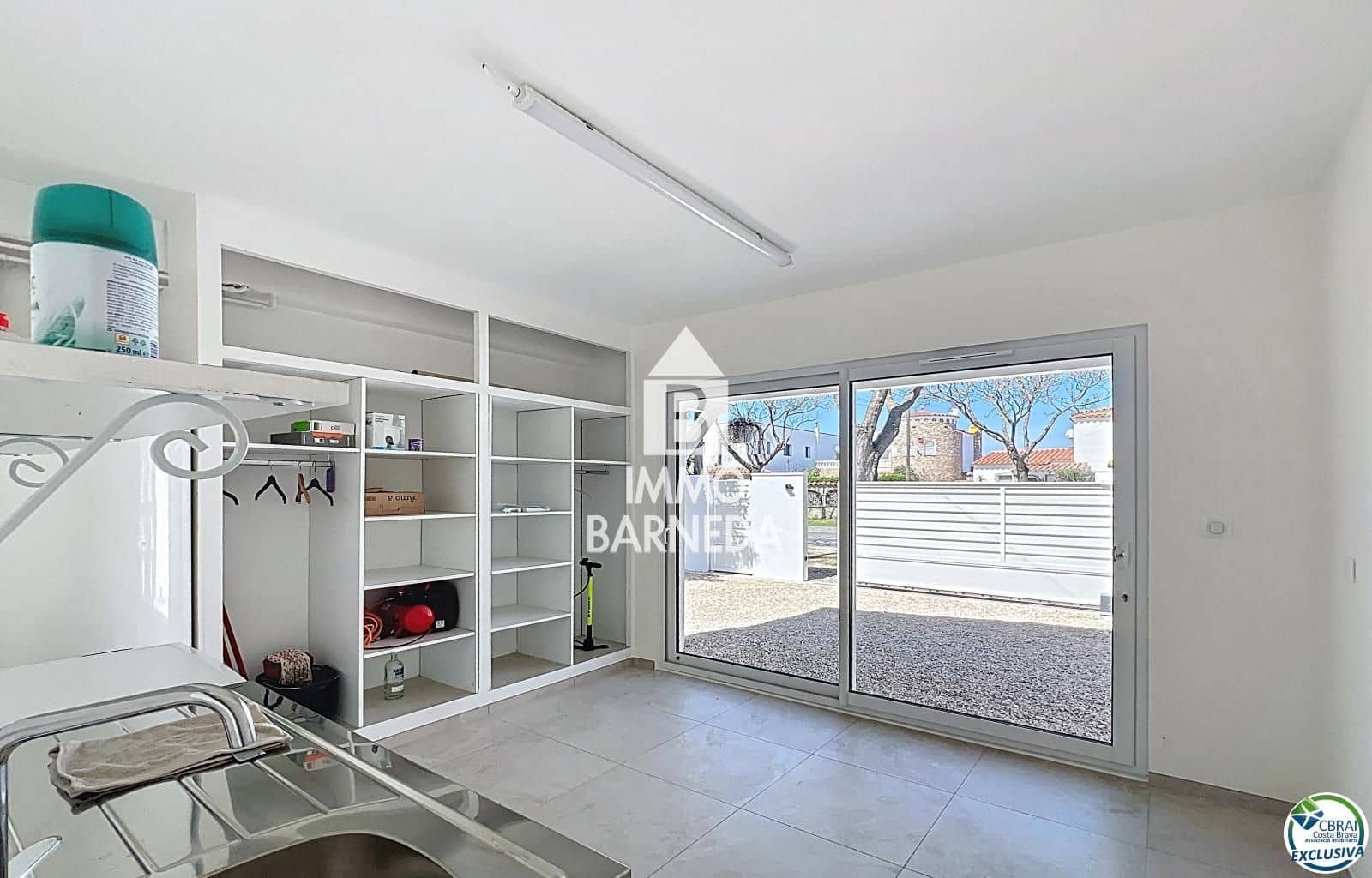 5 makuuhuone Huvila myytävänä paikassa Empuriabrava - 595 000 € (Ref: 9839712)