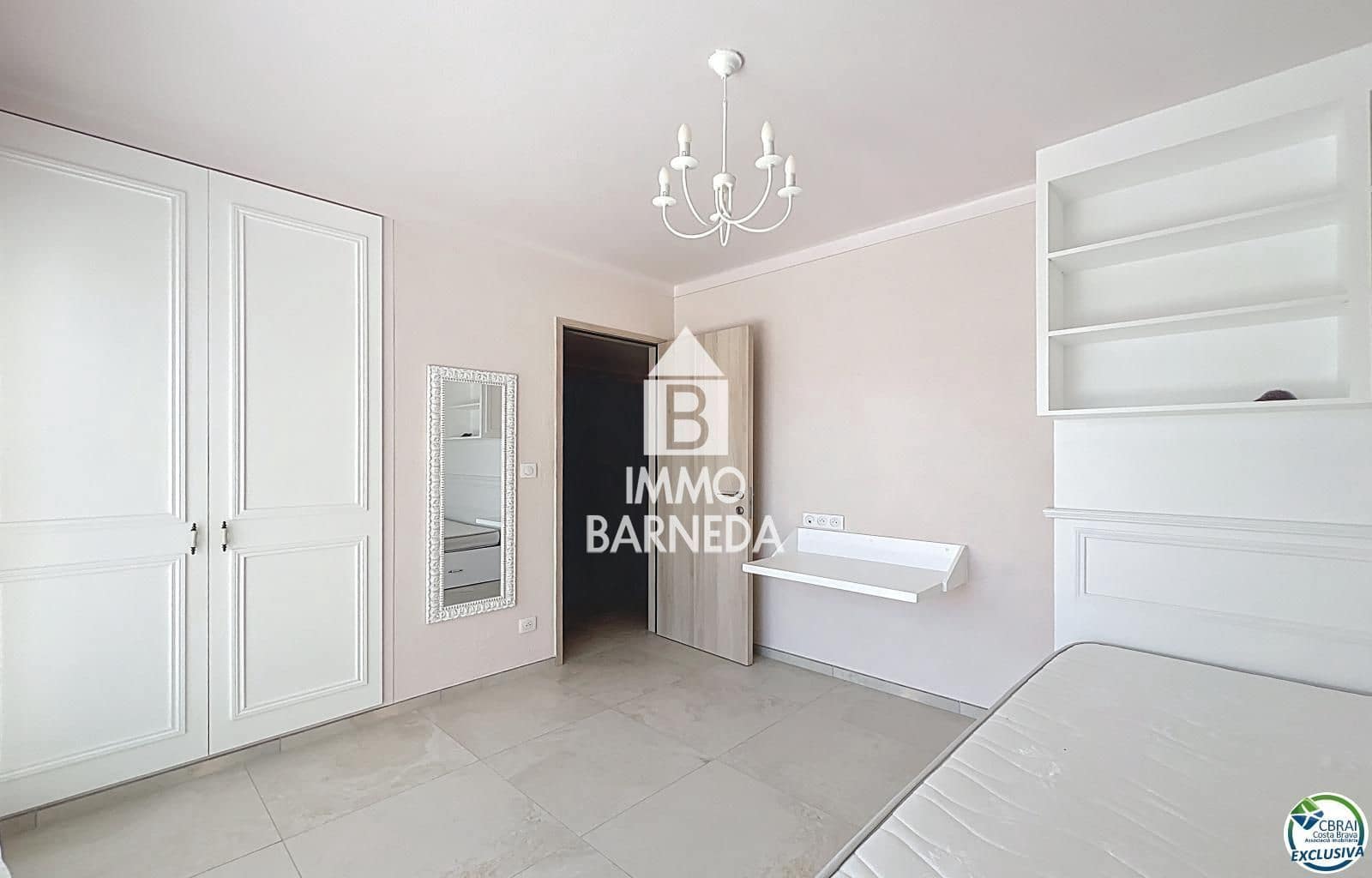 5 makuuhuone Huvila myytävänä paikassa Empuriabrava - 595 000 € (Ref: 9839712)