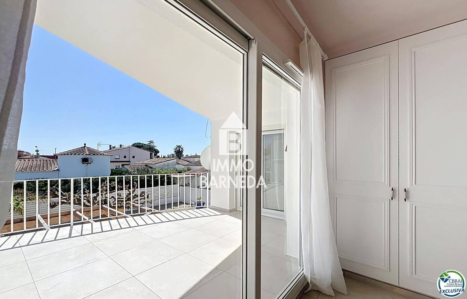 5 makuuhuone Huvila myytävänä paikassa Empuriabrava - 595 000 € (Ref: 9839712)