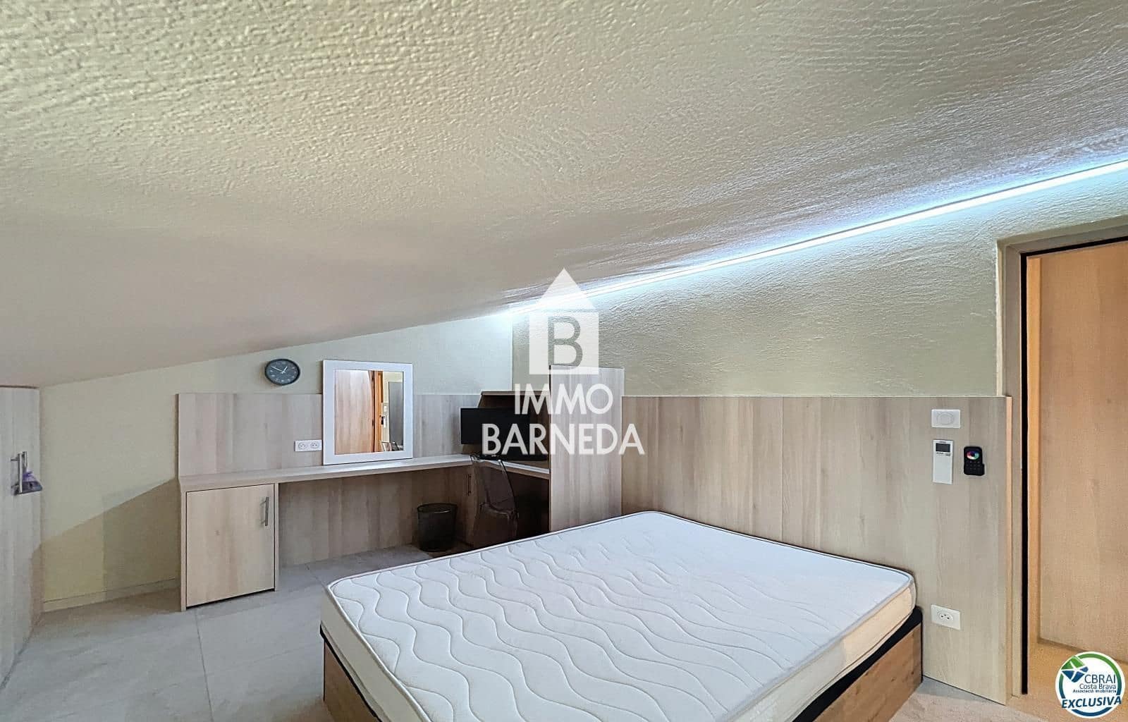 5 makuuhuone Huvila myytävänä paikassa Empuriabrava - 595 000 € (Ref: 9839712)