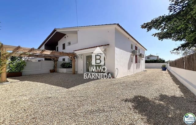 5 makuuhuone Huvila myytävänä paikassa Empuriabrava, Castelló d'Empúries - 595 000 € (Ref: 9839712)