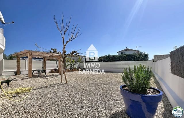 5 makuuhuone Huvila myytävänä paikassa Empuriabrava, Castelló d'Empúries - 595 000 € (Ref: 9839712)