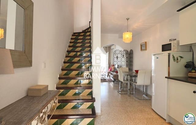 2 slaapkamer Villa te koop in Empuriabrava, Castelló d'Empúries met garage - € 295.000 (Ref: 9854515)
