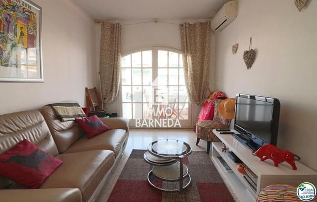 2 slaapkamer Villa te koop in Empuriabrava, Castelló d'Empúries met garage - € 295.000 (Ref: 9854515)