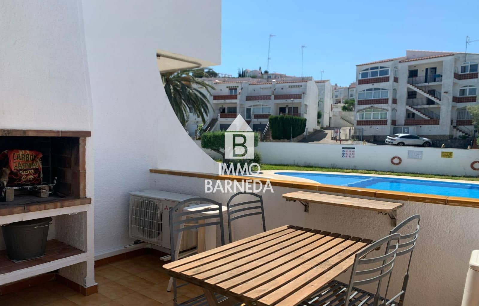 1 bedroom Flat for sale in Roses with pool garage - € 145,000 (Ref: 9854516)