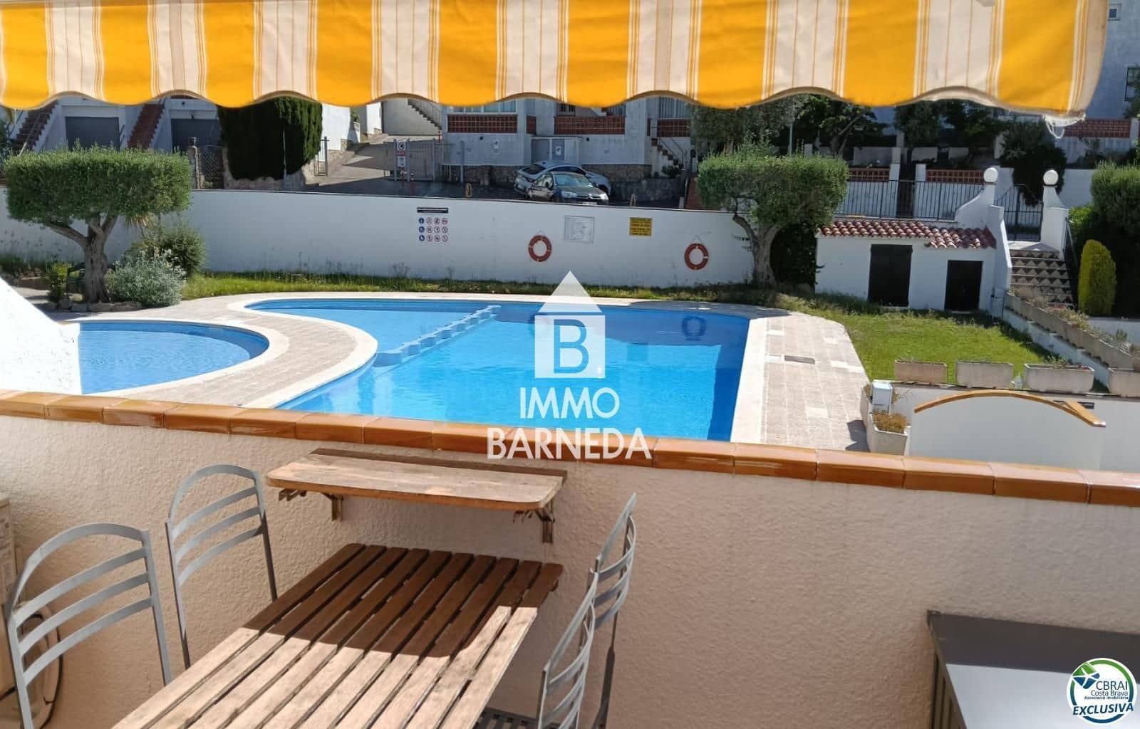 1 bedroom Flat for sale in Roses with pool garage - € 145,000 (Ref: 9854516)