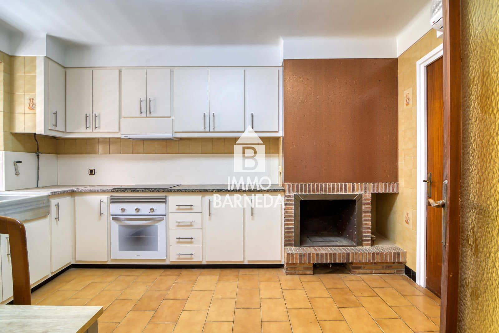 5 Zimmer Villa zu verkaufen in Peralada mit Garage - 295.000 € (Ref: 9858645)