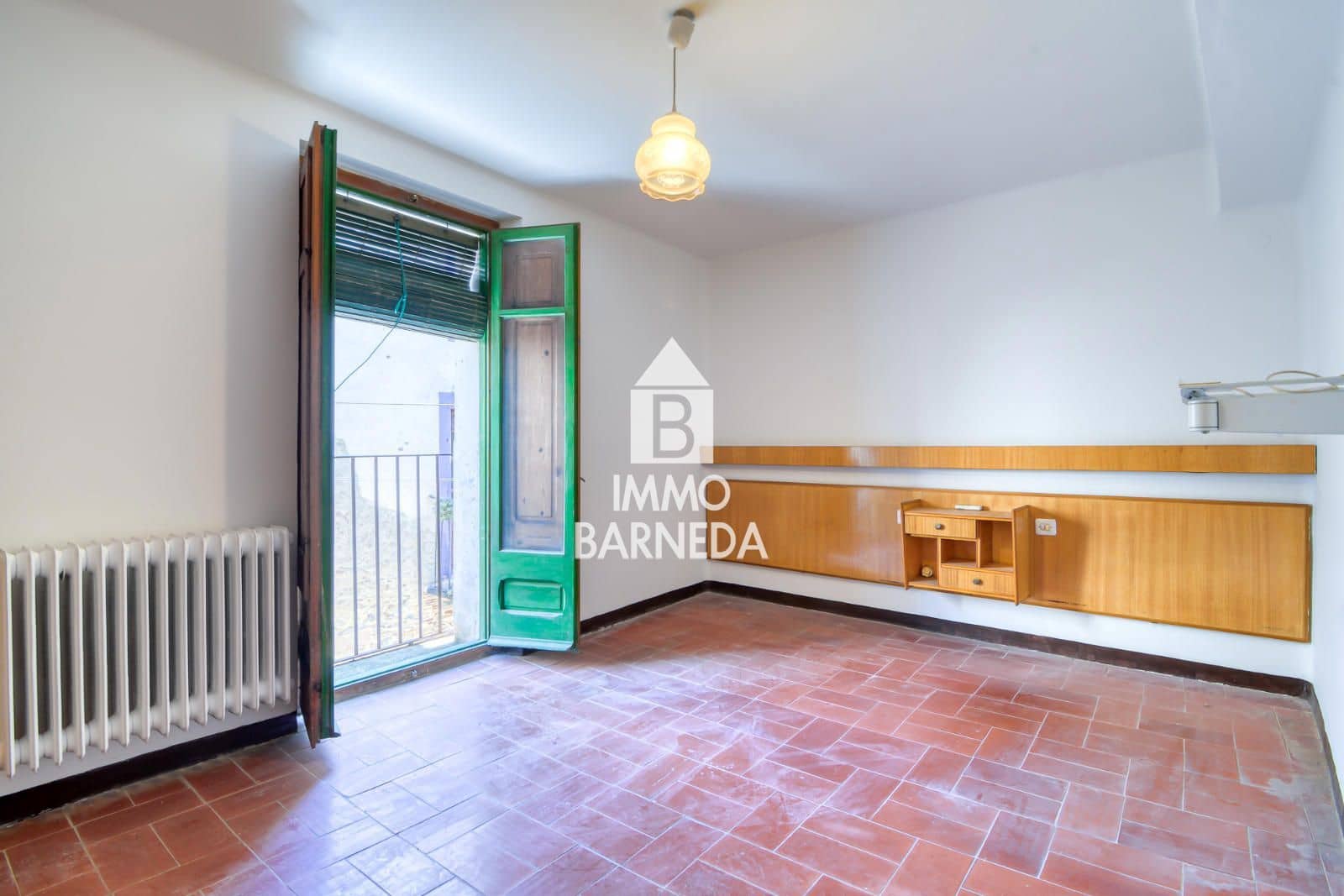 5 Zimmer Villa zu verkaufen in Peralada mit Garage - 295.000 € (Ref: 9858645)