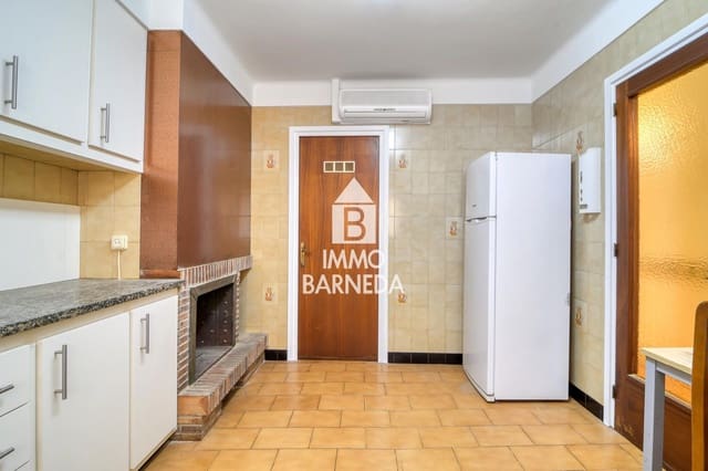 5 Zimmer Villa zu verkaufen in Peralada mit Garage - 295.000 € (Ref: 9858645)