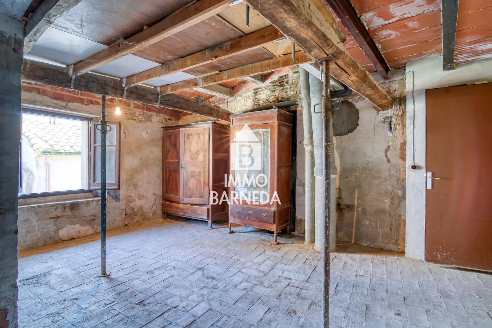 5 Zimmer Villa zu verkaufen in Peralada mit Garage - 295.000 € (Ref: 9858645)