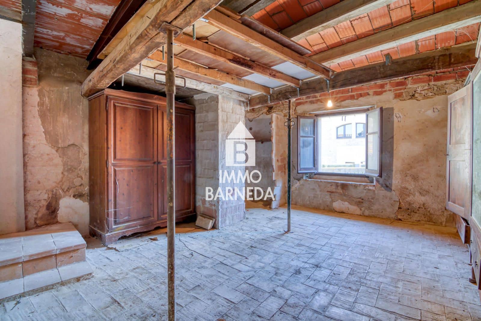 5 Zimmer Villa zu verkaufen in Peralada mit Garage - 295.000 € (Ref: 9858645)