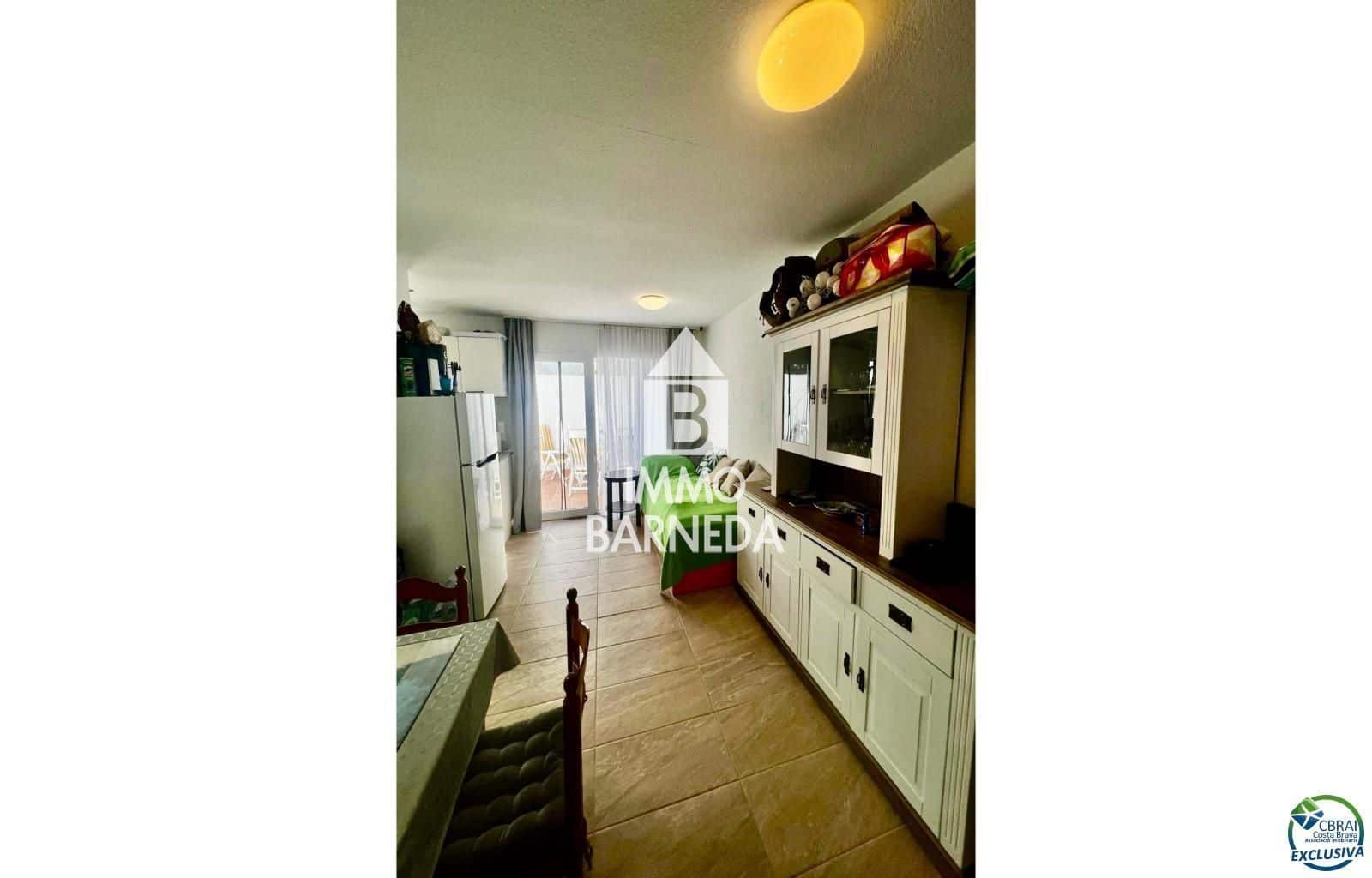 Chalet de 2 habitaciones en Empuriabrava en venta - 225.000 € (Ref: 9882428)