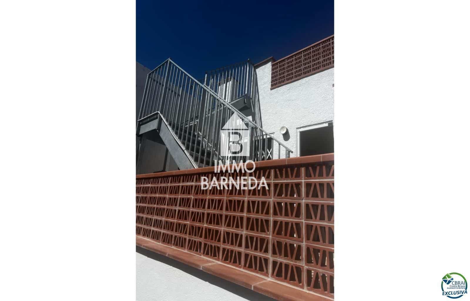 Chalet de 2 habitaciones en Empuriabrava en venta - 225.000 € (Ref: 9882428)