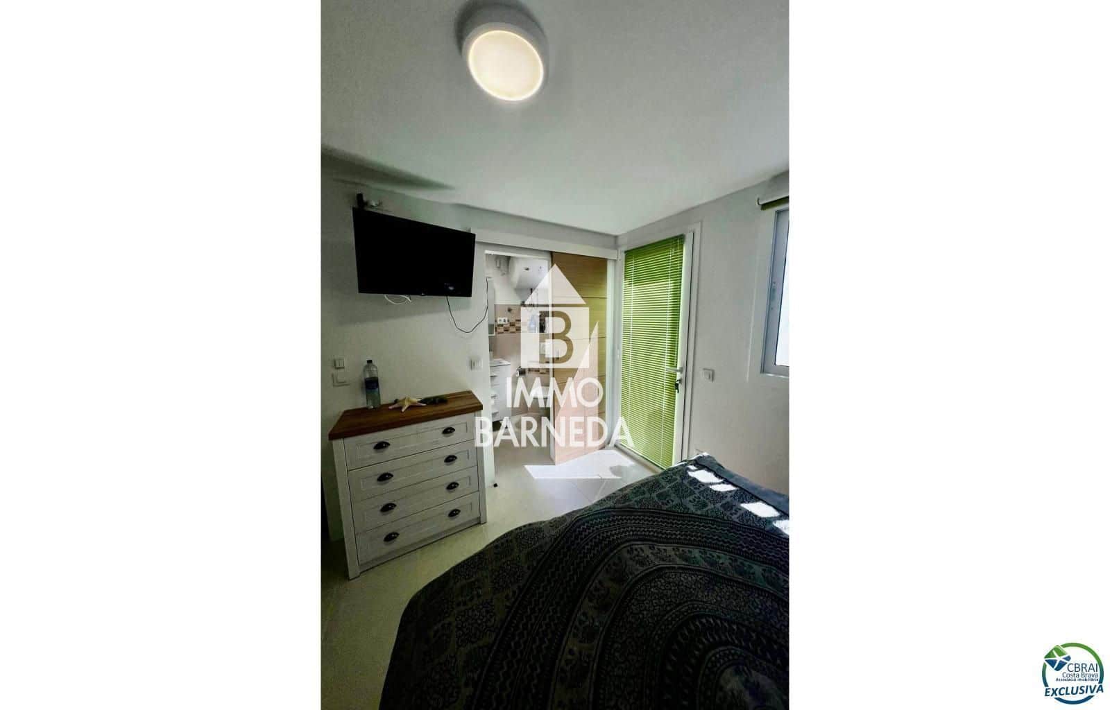 Chalet de 2 habitaciones en Empuriabrava en venta - 225.000 € (Ref: 9882428)